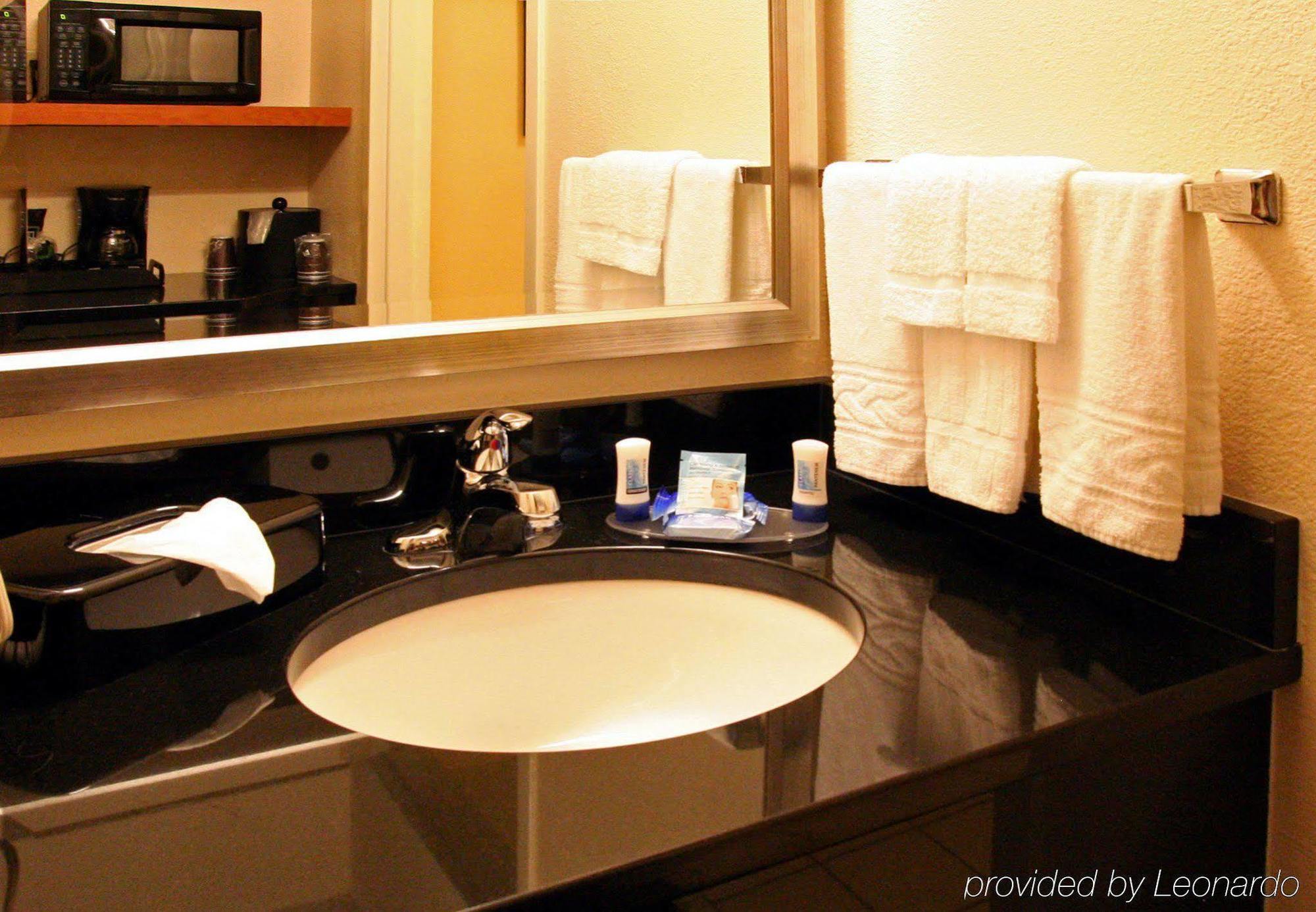 Fairfield Inn & Suites Hilton Head Island Bluffton Oda fotoğraf